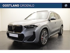 BMW X1 - sDrive20i M Sport Automaat / Panoramadak / Trekhaak / Adaptieve LED / M Adaptief onderstel