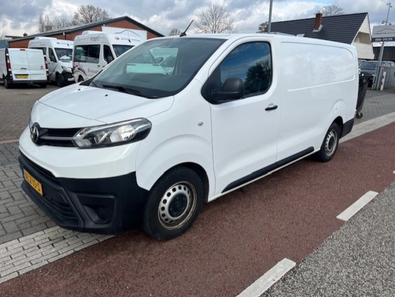 Toyota PROACE Long Worker - 2.0 D-4D Cool Comfort AIRCO KLIMA EURO6 - AutoWereld.nl