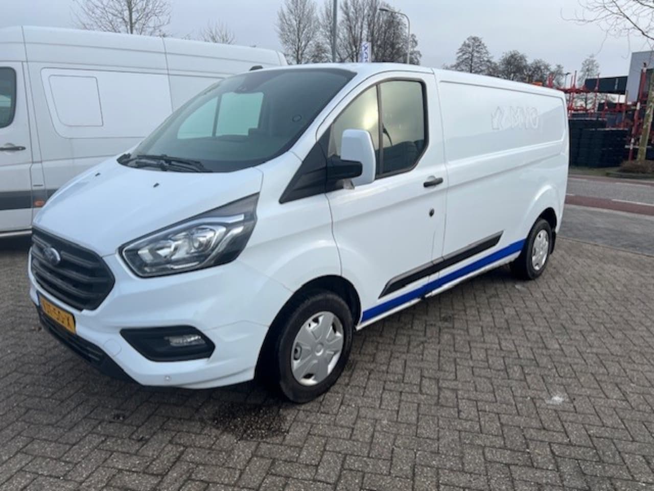 Ford Transit Custom - 300 2.0 TDCI 96KW L2H1 LANG AIRCO KLIMA NAVI CAMERA EURO6 - AutoWereld.nl