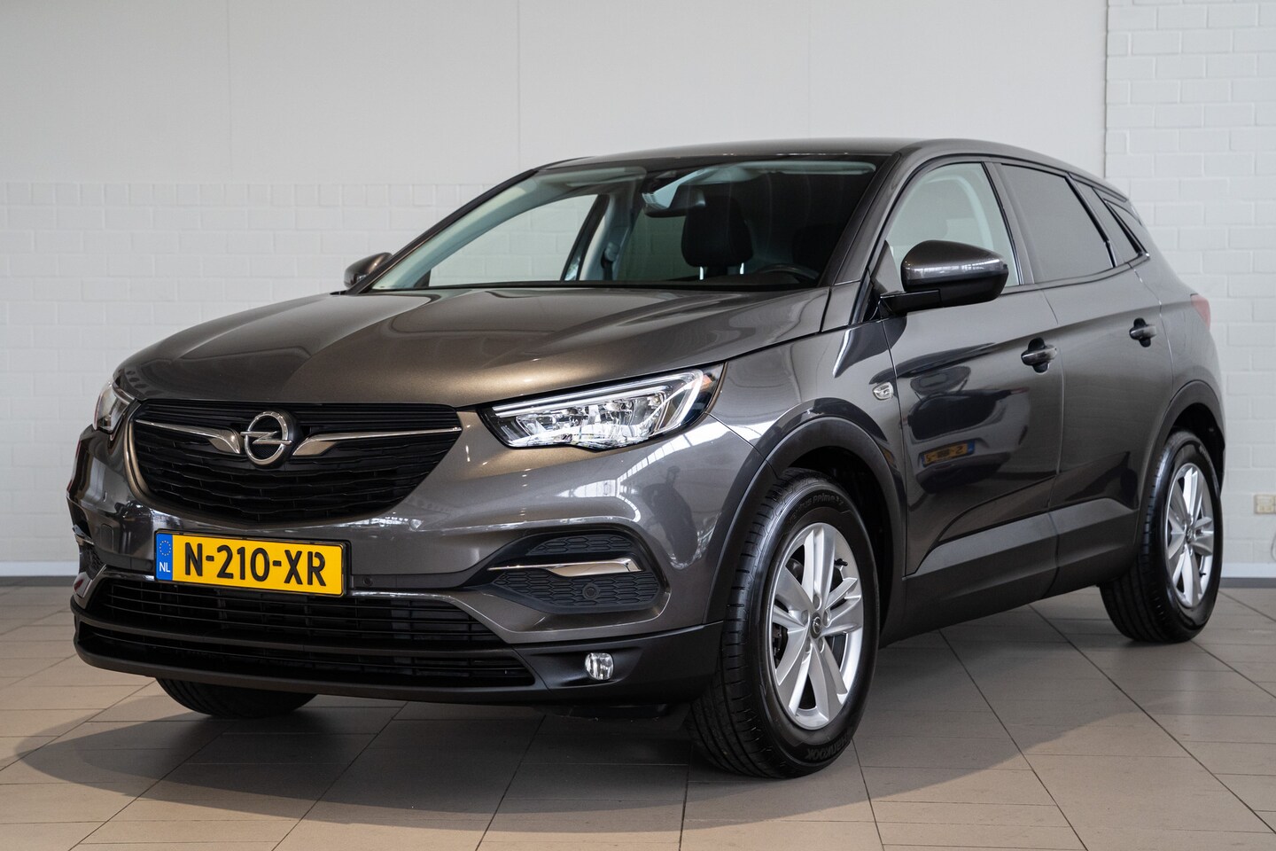 Opel Grandland X - 1.2 Turbo 130PK Edition Automaat | Climate Controle | Navigatie | Parkeersensoren | Apple - AutoWereld.nl