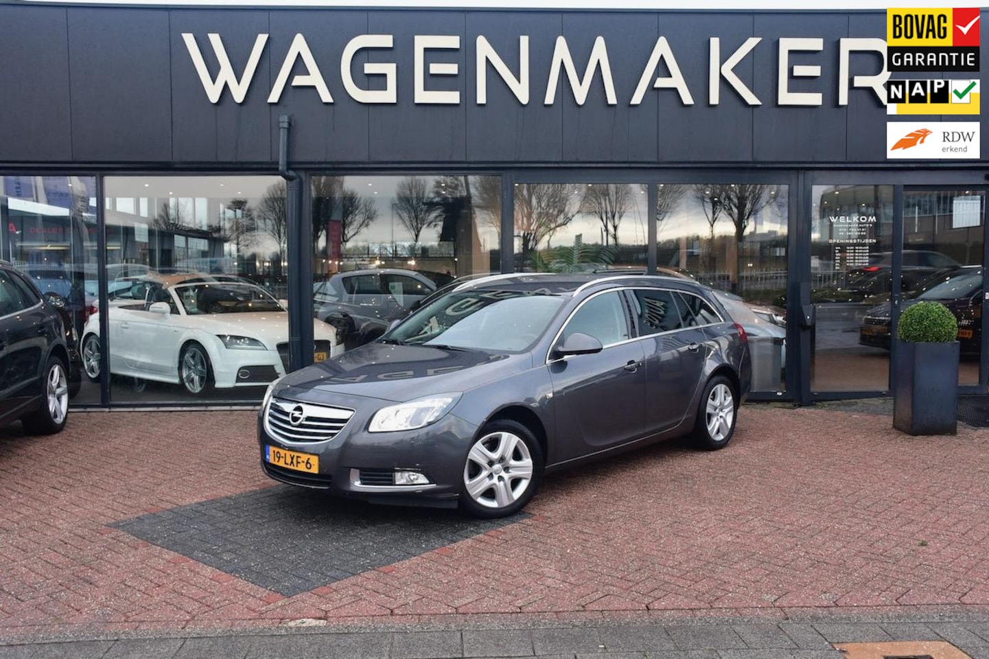 Opel Insignia Sports Tourer - 1.6 T Edition Airco|Cruise|NAVI - AutoWereld.nl