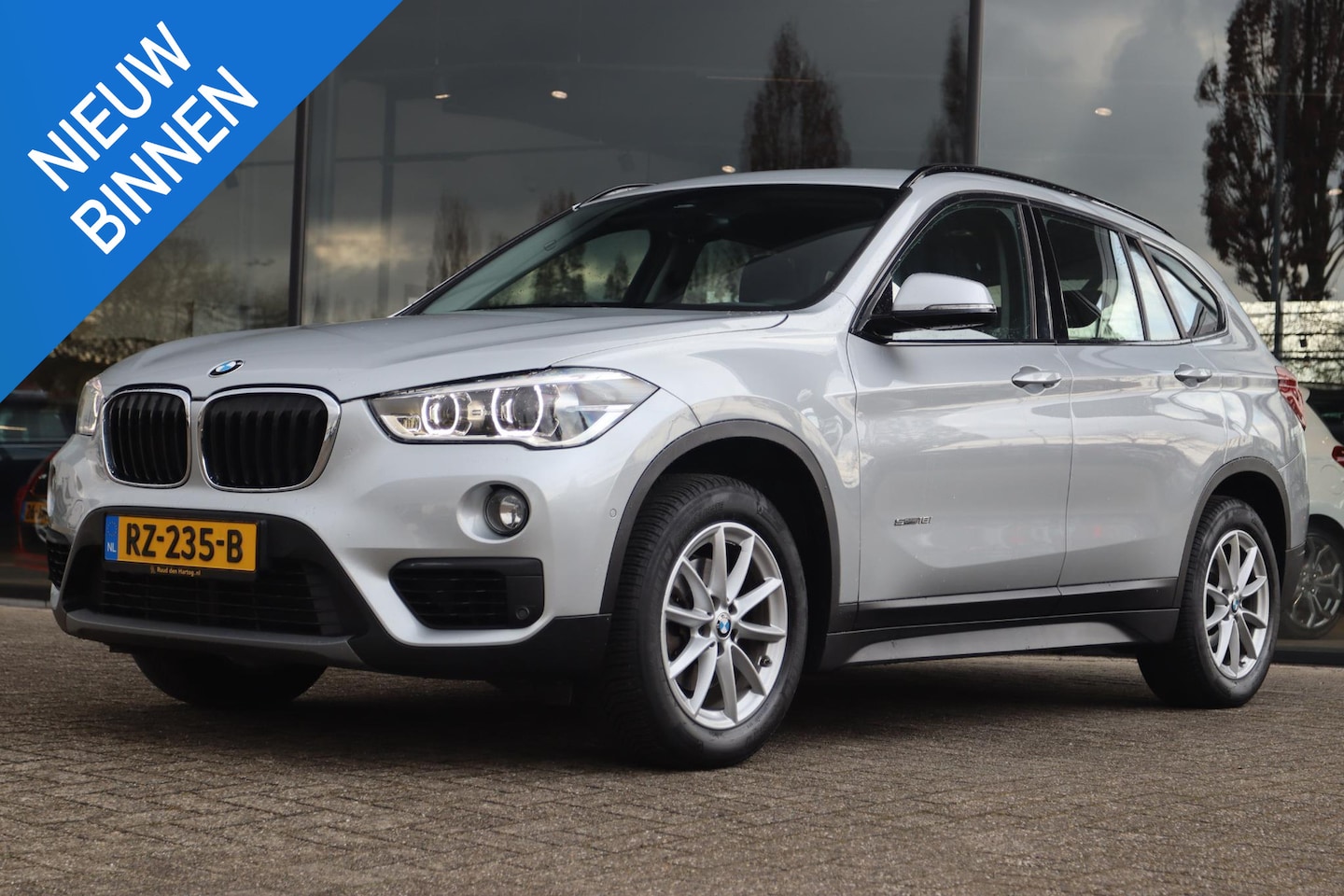 BMW X1 - SDRIVE18I EXECUTIVE | LED | CAMERA | NAVI | CRUISE | PDC | LMV - AutoWereld.nl