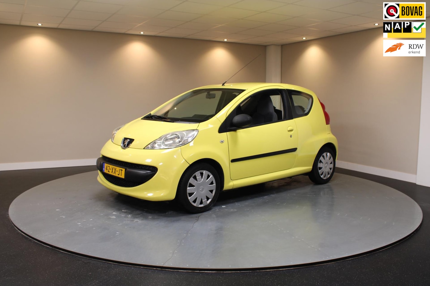 Peugeot 107 - 1.0-12V XS *Automaat* Airco|Carplay|Navi - AutoWereld.nl