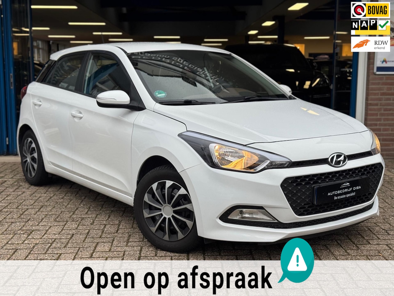 Hyundai i20 - 1.2 LP i-Drive 2015 WIT AIRCO APK NAP! - AutoWereld.nl