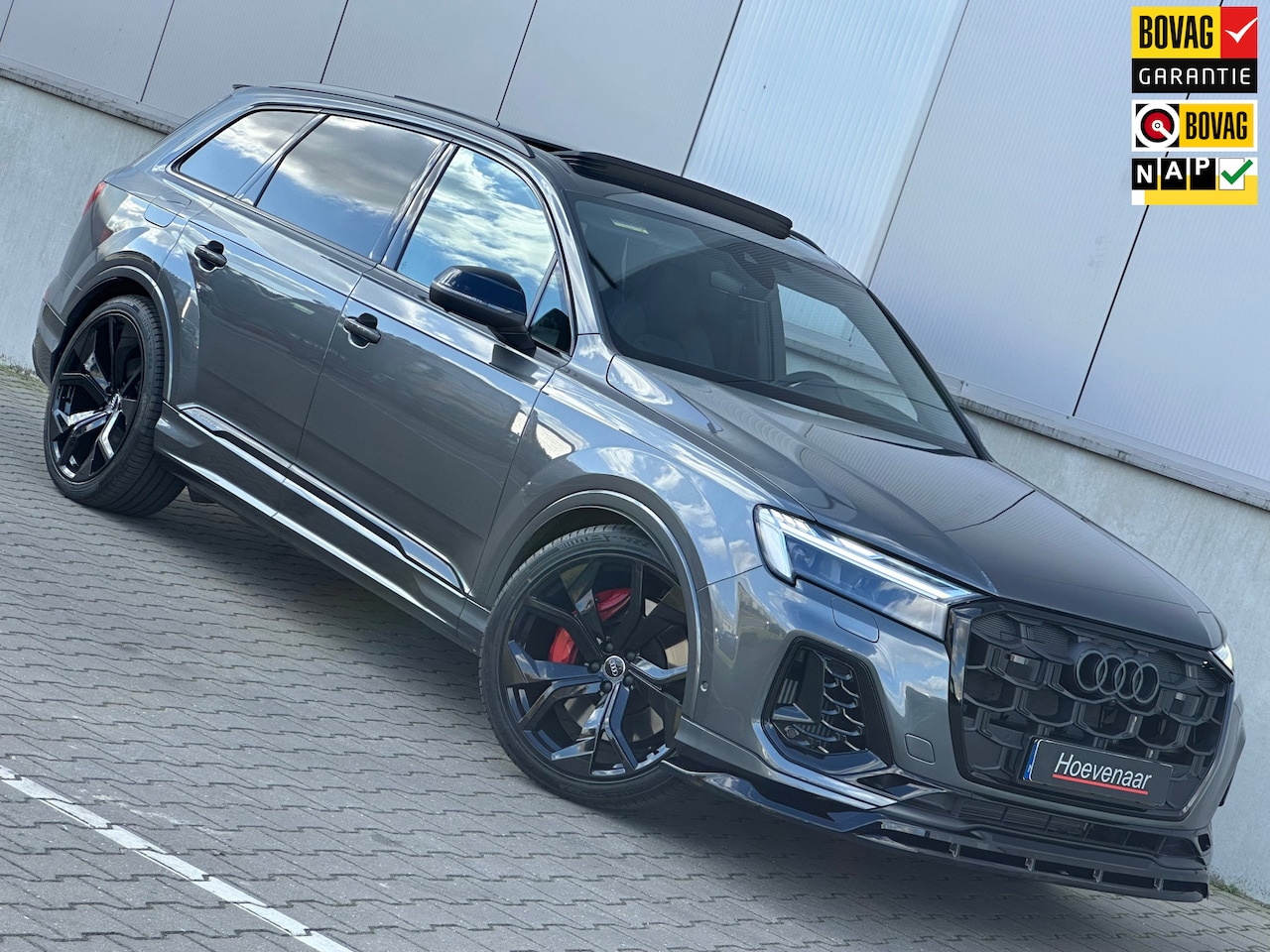 Audi Q7 - 60 TFSI e S-line 490Pk Carbon Competition 22Inch Rs-intr - AutoWereld.nl