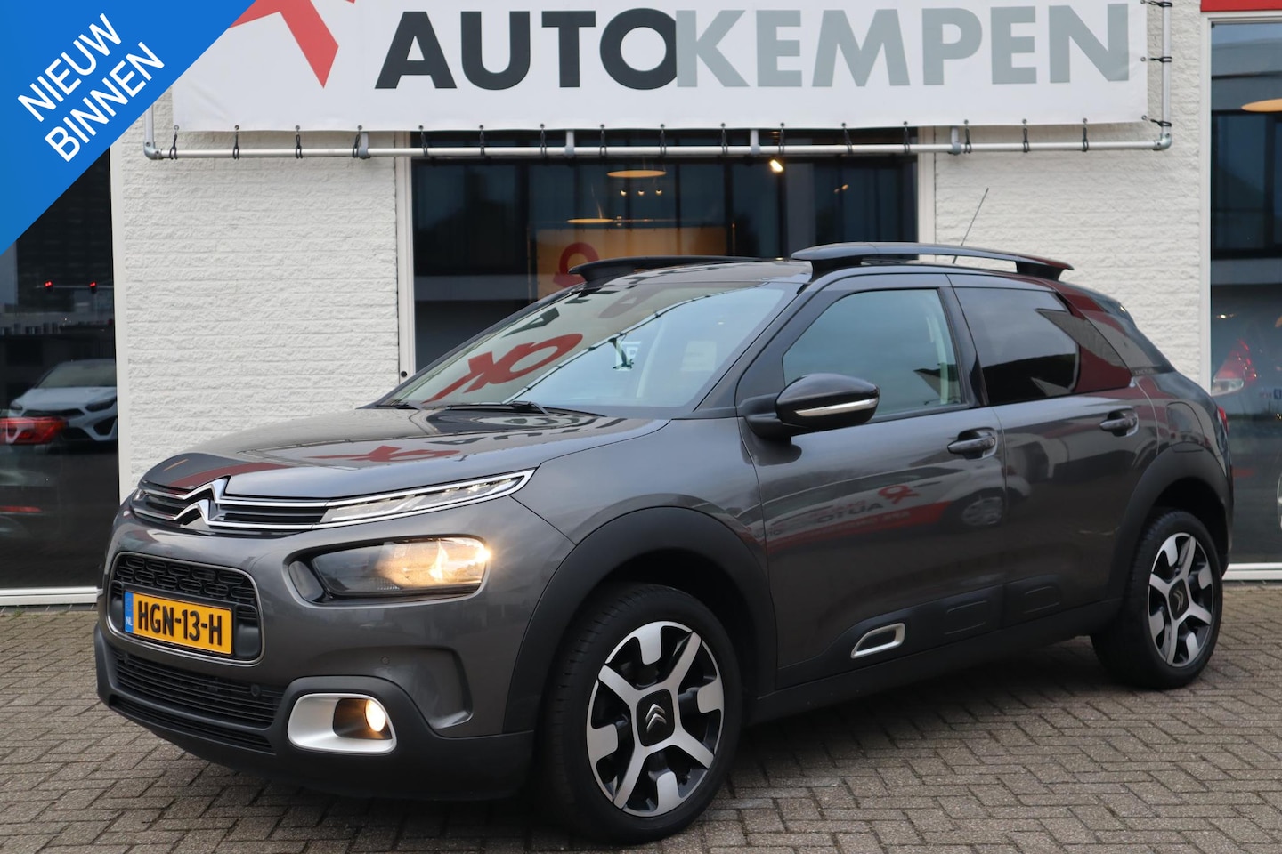 Citroën C4 Cactus - 1.2 PURE-T SHINE PLUS 110PK|1E EIGENAAR|APPLE|PANORAMA|DEALERONDERHOUDEN - AutoWereld.nl