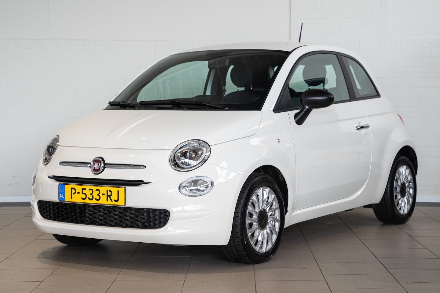 Fiat 500 - 1.0 Hybrid Cult | Plus Pack | Navigatie | Airco | Lichtmetaal | Apple Carplay & Android Au - AutoWereld.nl