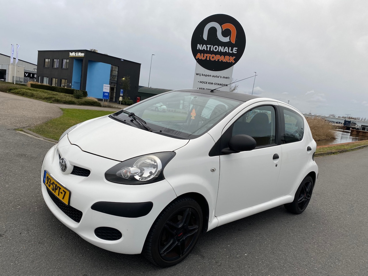 Toyota Aygo - 2011 * 1.0-12V Now * AC * Elek Paket * APK - AutoWereld.nl