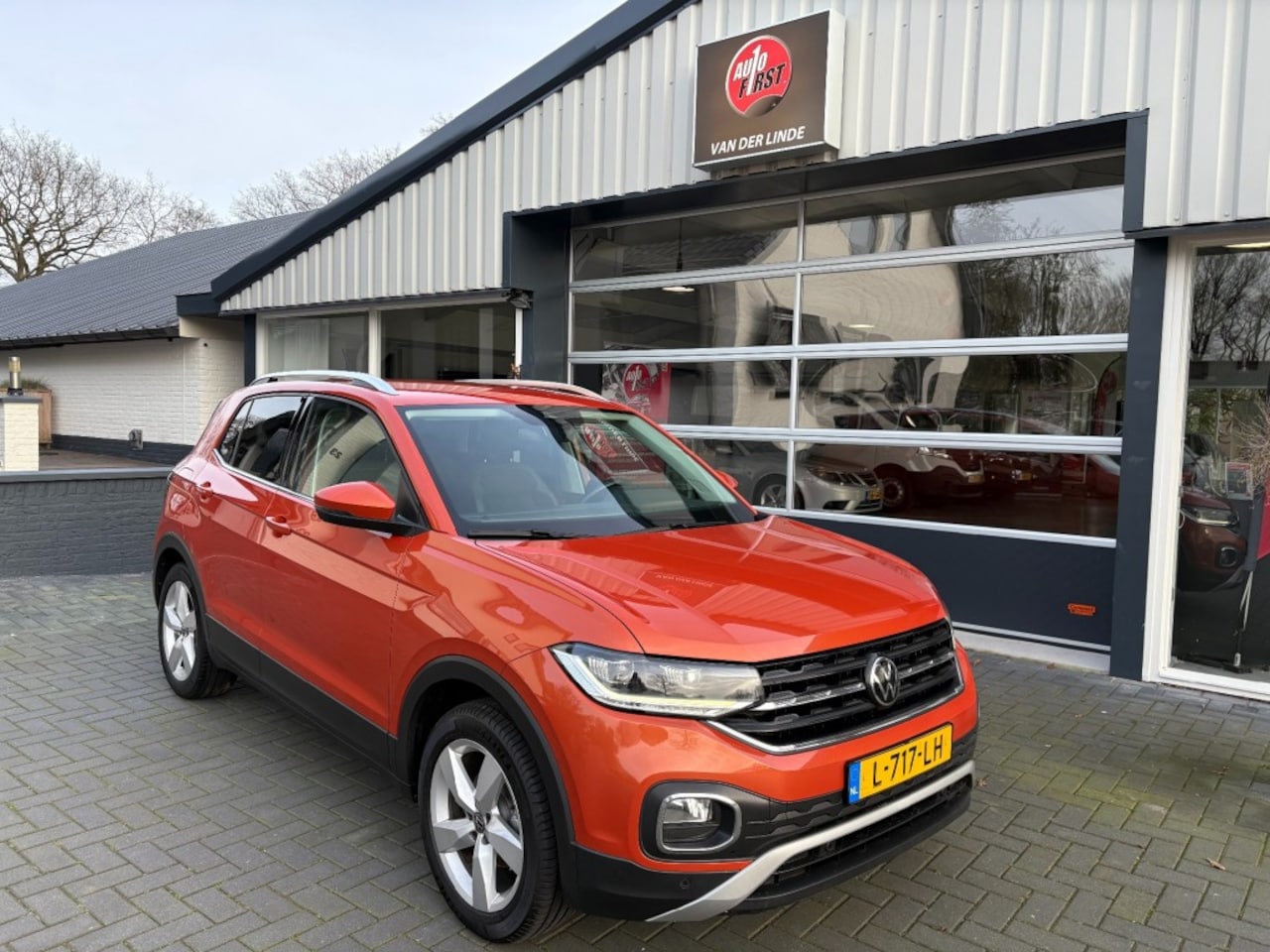 Volkswagen T-Cross - 1.0 TSI Style Lane Asist, Adaptieve Cruise, Apple Carplay - AutoWereld.nl