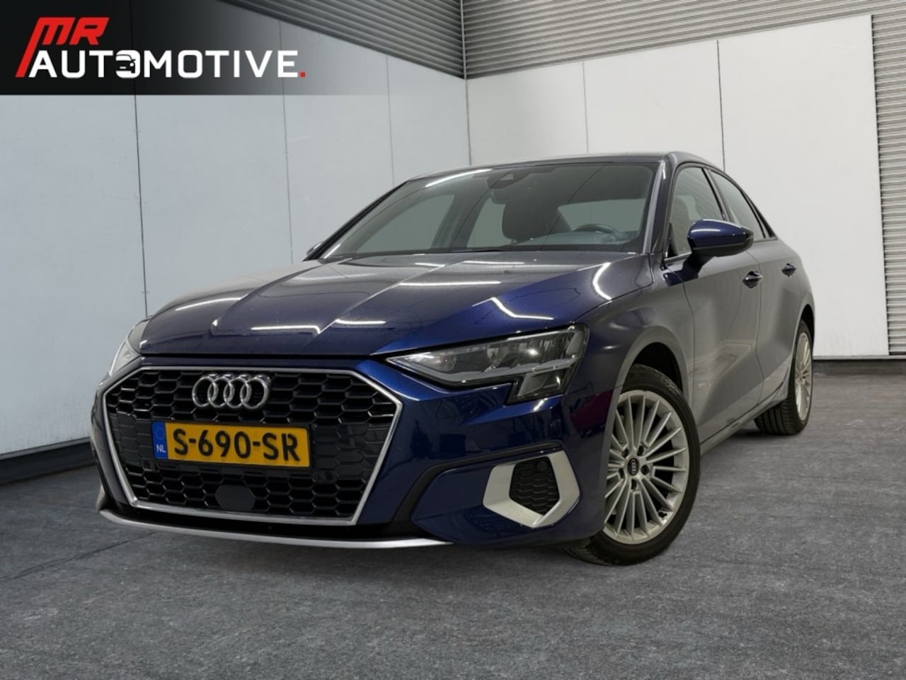 Audi A3 Limousine - Limousine - S-Tronic, Apple CarPlay, Stoelverwarming - AutoWereld.nl