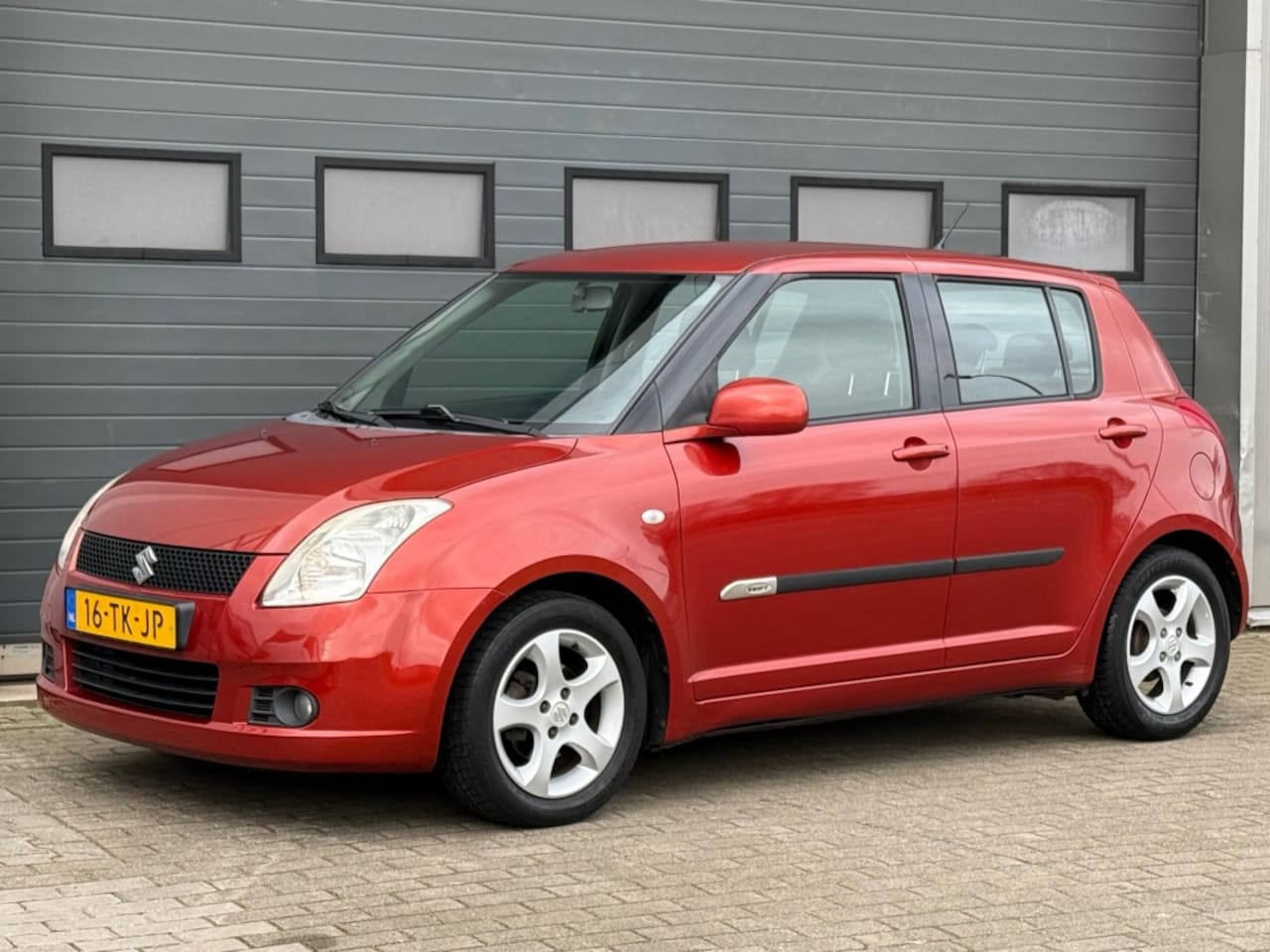 Suzuki Swift - 1.3 Shogun 5-Drs Airco Bluetooth Pdc NW APK! - AutoWereld.nl