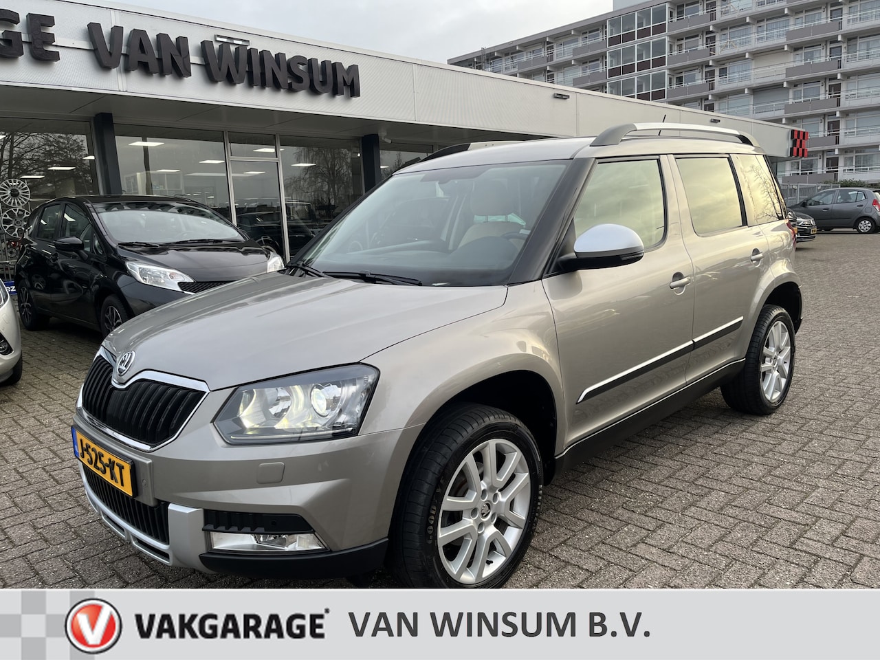 Skoda Yeti - 1.2 TSI Greentech Style Trekhaak Lmv Pdc Navi Acamera Cruise Klima Automaat - AutoWereld.nl