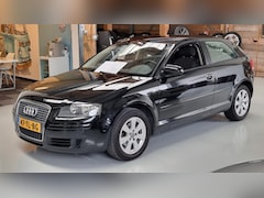 Audi A3 Sportback - 1.6i Pro Line Business Clima, LMV, NAP, inruilkoopje