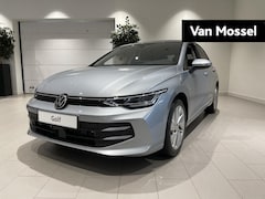 Volkswagen Golf - 1.5 eHybrid Life Edition 204 PK | Automaat | Apple Carplay | Navigatie | Park Assist | Ach