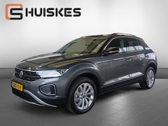 Volkswagen T-Roc - 1.5 TSI Life Edition DSG | Navigatie | Stoelverwarming