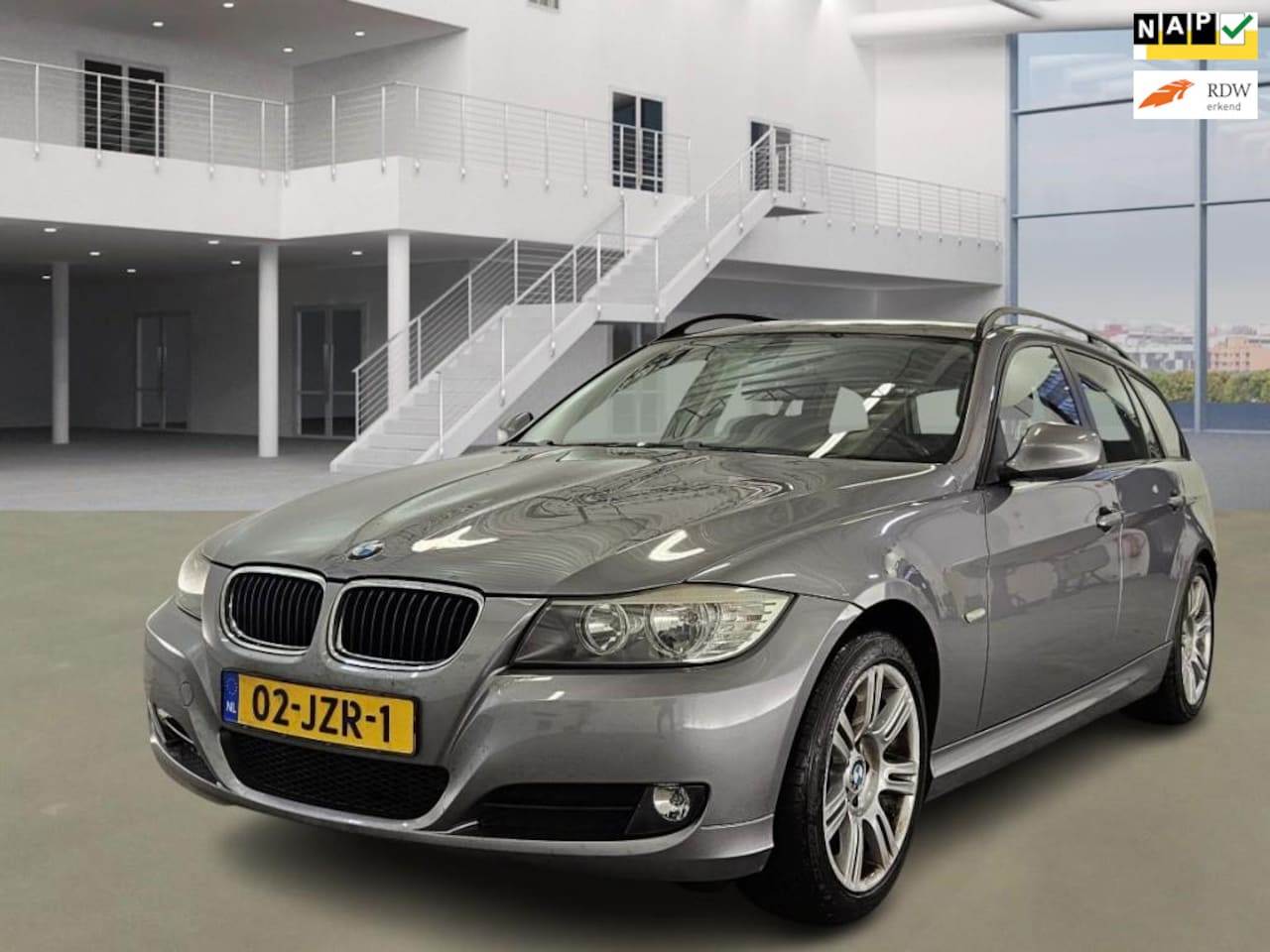 BMW 3-serie Touring - 316i Business Line 316i Business Line - AutoWereld.nl