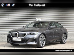 BMW 5-serie - Sedan 520i M Sport / Innovation Pack / trekhaak