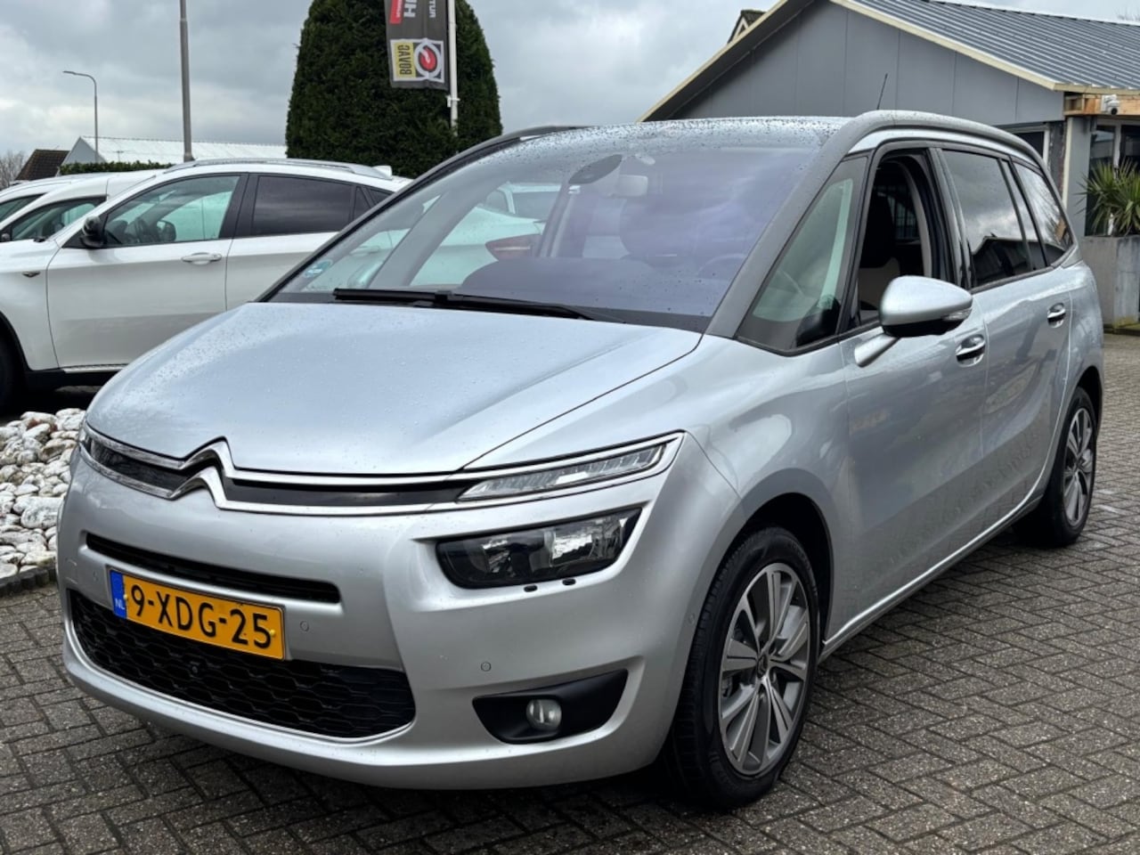 Citroën Grand C4 Picasso - 1.6 Intensive 7-Persoons 2014 Trekhaak NL Auto - AutoWereld.nl