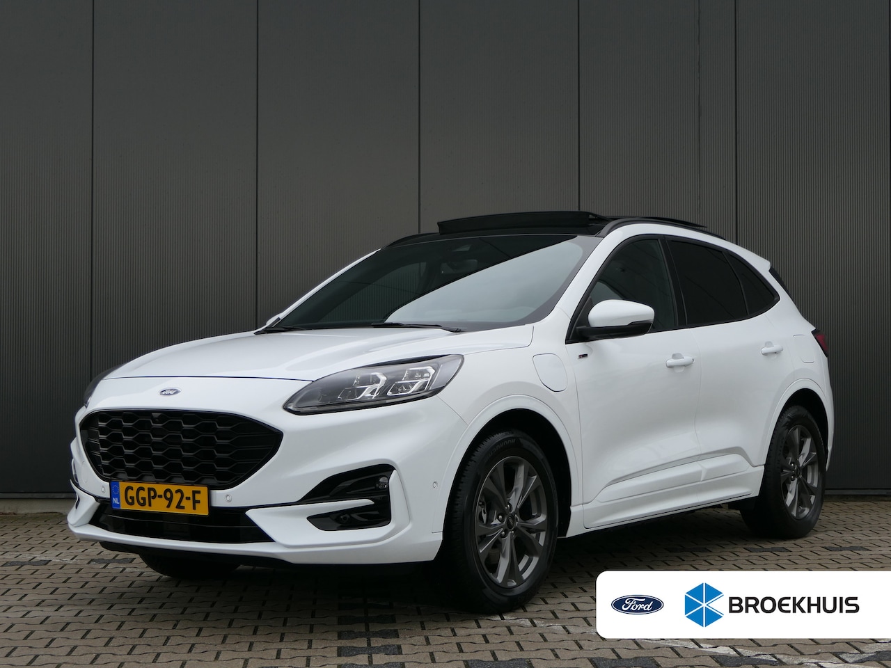 Ford Kuga - 2.5 PHEV ST-Line X | Panoramadak | B&O | LED | Stoelverwarming | Keyless | BLIS | Adaptive - AutoWereld.nl