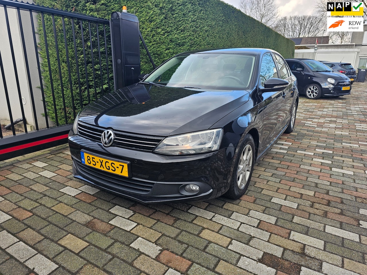 Volkswagen Jetta - 1.2 TSI Comfort Executive Line 2012 Trekh. - AutoWereld.nl