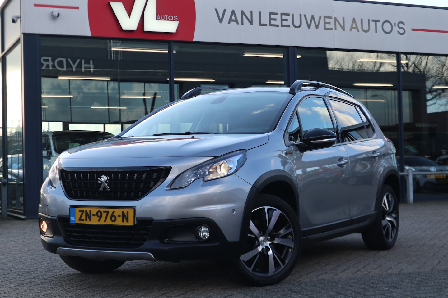 Peugeot 2008 - 1.2 PureTech GT-Line | Navigatie | 130PK | Riem V.V. | APK 06-07-2025 | - AutoWereld.nl