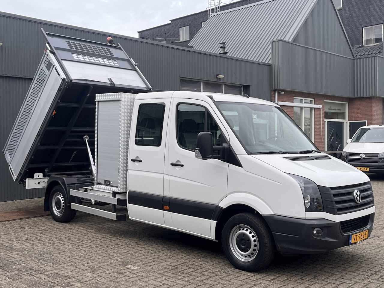 Volkswagen Crafter - 2.0 TDI DC Maxi Kipper 3500kg trekgewicht Euro 6 Airco Cruise controle 6-Persoons Telefoon - AutoWereld.nl