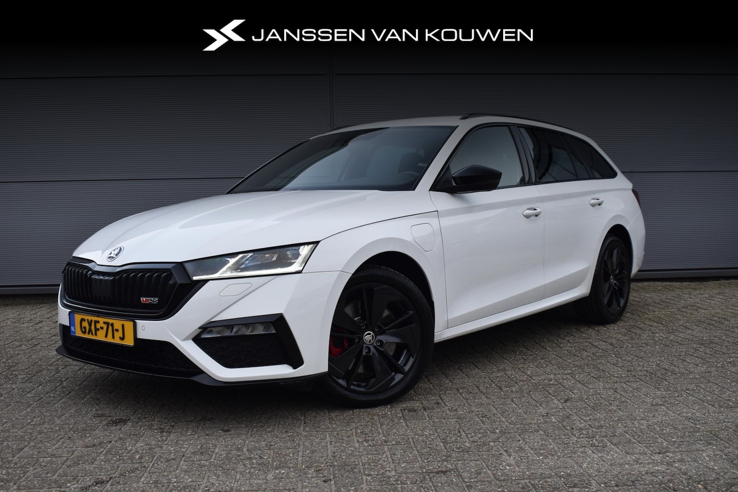 Skoda Octavia Combi - 1.4 TSI RS iV PHEV Business Apple Carplay/Android Auto 18 Inch LM Velgen Keyless Start & K - AutoWereld.nl