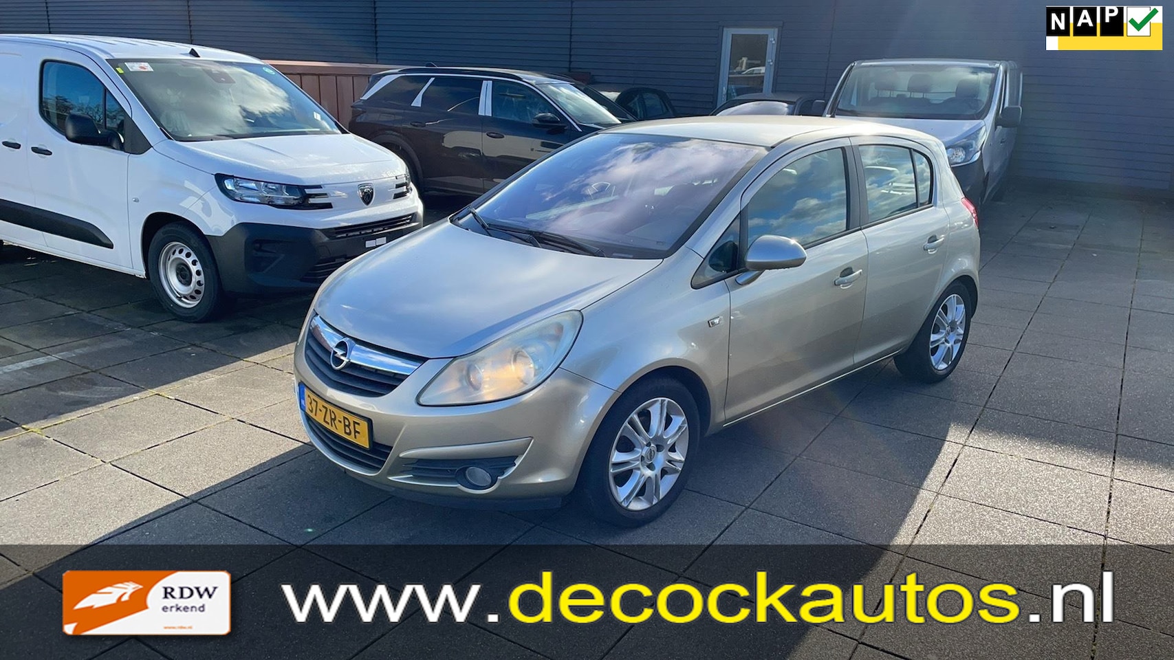 Opel Corsa - 1.4-16V Cosmo 1.4-16V Cosmo - AutoWereld.nl