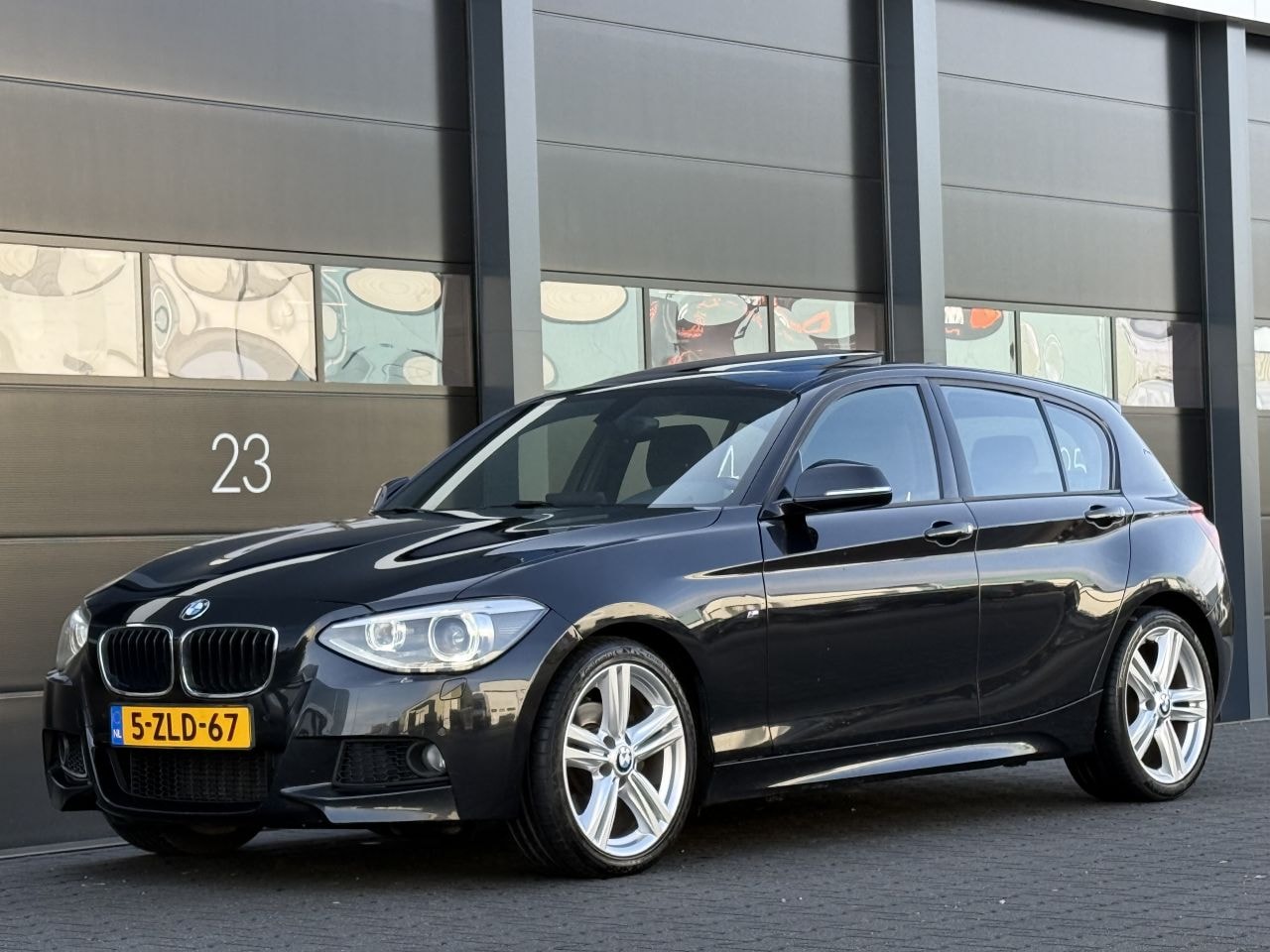 BMW 1-serie - 118d M-pakket Dak Navi Clima - AutoWereld.nl