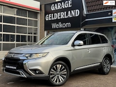 Mitsubishi Outlander - Instyle | 7P | Leder/Alcantara | Cruise | Climate | Pdc | Camera | Isofix | Full-option