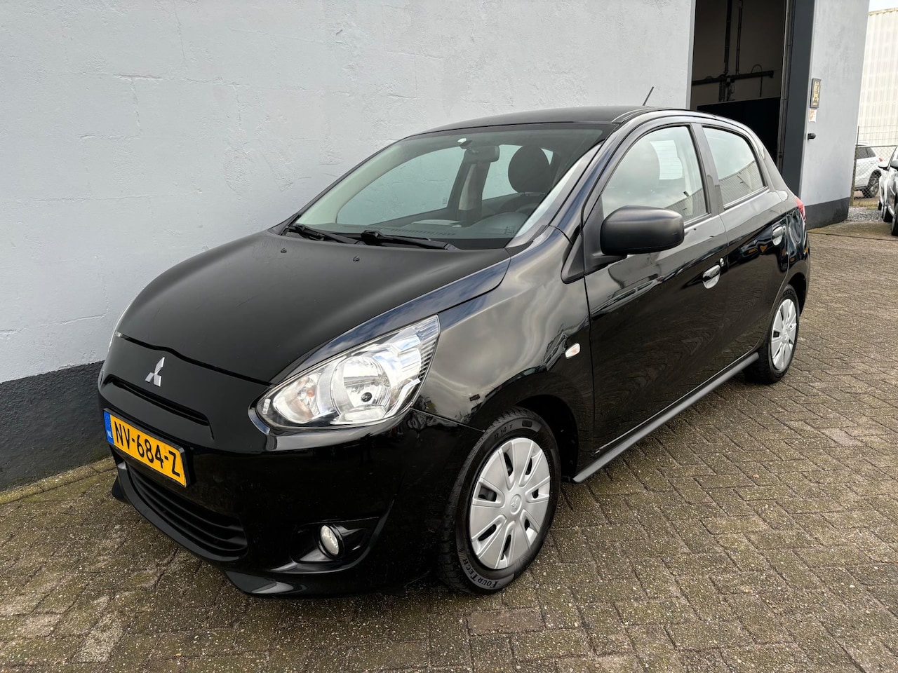 Mitsubishi Space Star - 1.0 Entry 5-Deurs - Airco - AutoWereld.nl