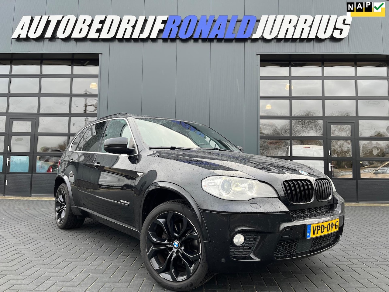 BMW X5 - XDRIVE30D Grijs kenteken/Panoramadak/Leder/Trekhaak/Camera - AutoWereld.nl