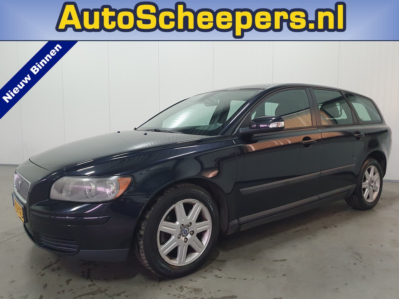 Volvo V50 - 2.4i Kinetic CRUISE/TRHAAK/CLIMA/LMV - AutoWereld.nl