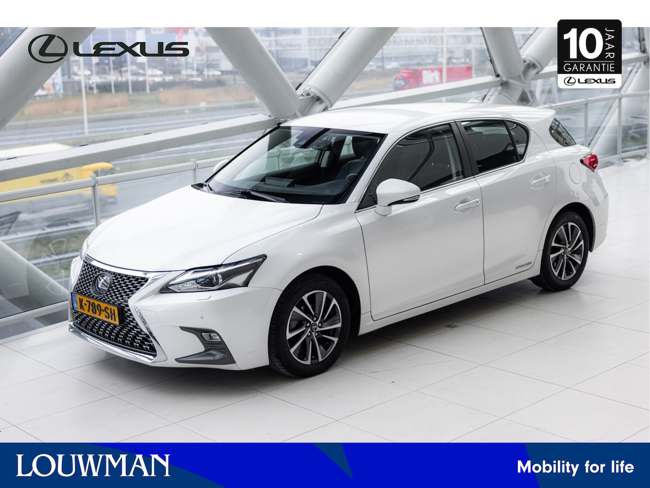 Lexus CT 200h - Ultimate Edition | Adaptive Cruise Control | Parkeersensoren | Navigatie | - AutoWereld.nl