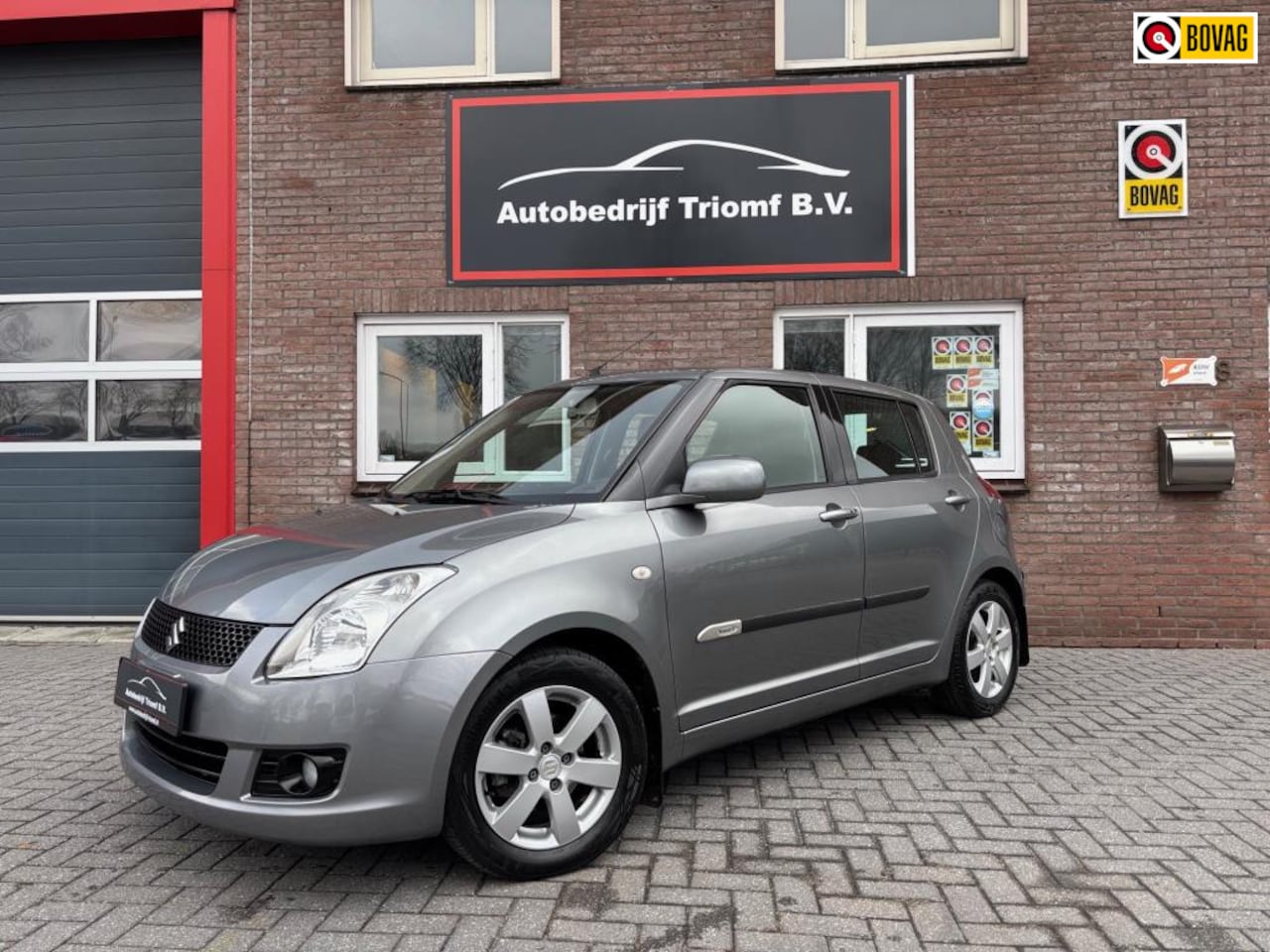 Suzuki Swift - 1.3 AUTOMAAT- Exclusive- AIRCO - KEYLESS GO - PARKEERSENSOREN..!! - AutoWereld.nl