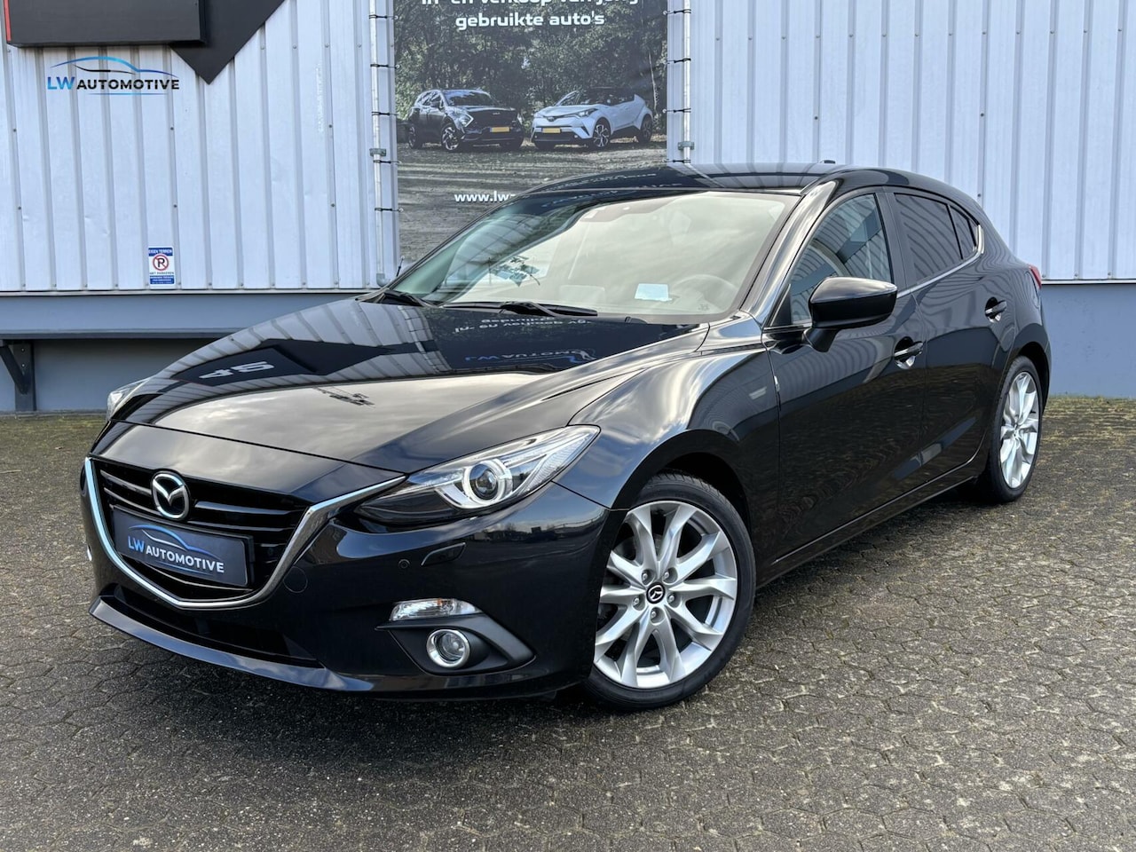 Mazda 3 - 2.0 120pk GT-M | Xenon | HUD | Stoelverw. | Dodehoek - AutoWereld.nl