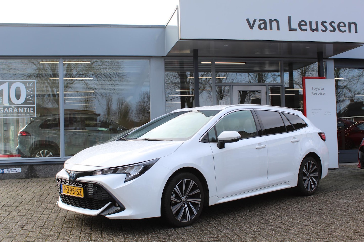 Toyota Corolla Touring Sports - 1.8 Hybrid Dynamic 1.8 Hybrid DYNAMIC - AutoWereld.nl