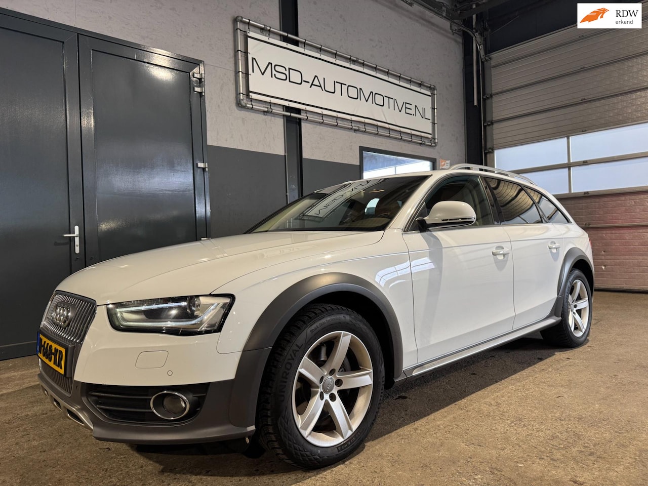 Audi A4 allroad quattro - 2.0 TFSI Pro Line Navigatie Stoelverwarming Leer - AutoWereld.nl