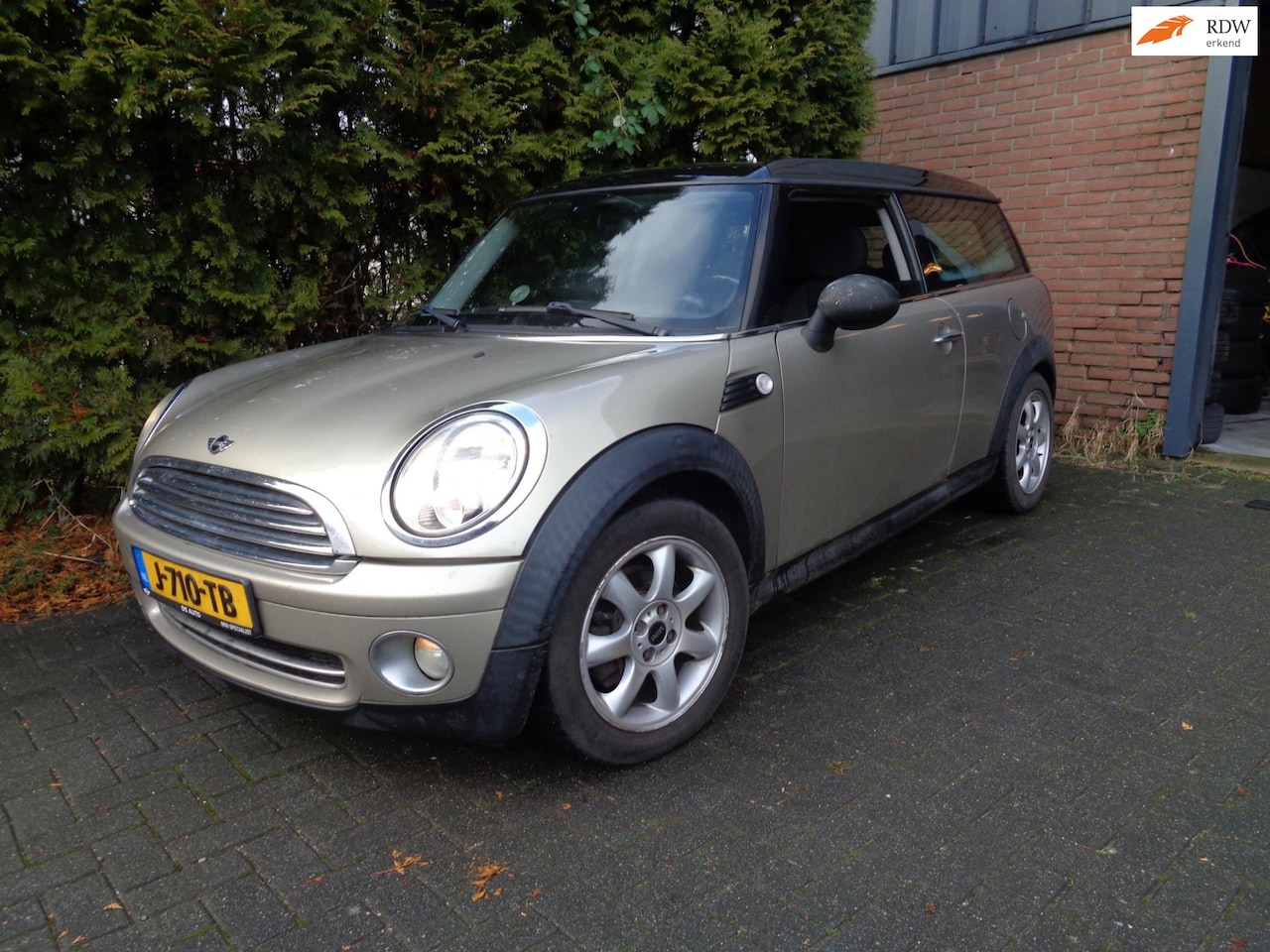 MINI Clubman - 1.6 Cooper Mini 1.6 Cooper,Clima,Camera,Cruise control - AutoWereld.nl