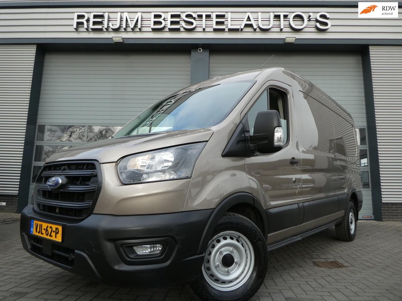 Ford Transit - 350 2.0tdci 170pk, Automaat, L3H2, Airco, 3-Zits, Trekhaak. - AutoWereld.nl