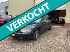 Volvo V70 - 2.4 T Geartr. C.L