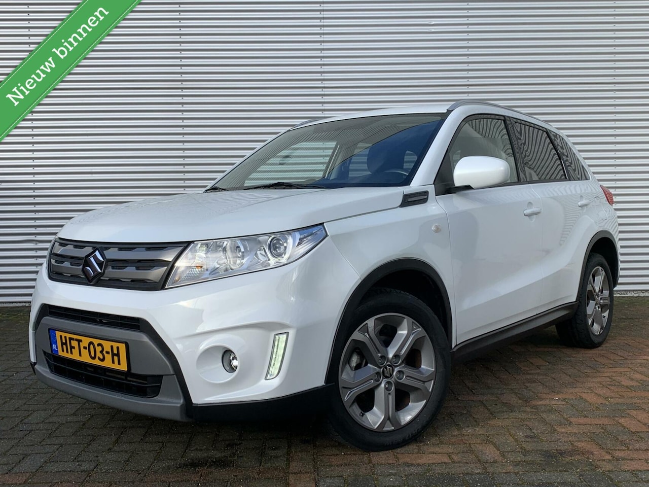 Suzuki Vitara - 1.6 Automaat Cruise Carplay Led Camera Pdc 2017 Trekhaak Hoge Instap Eerste Eigenaar 95546 - AutoWereld.nl