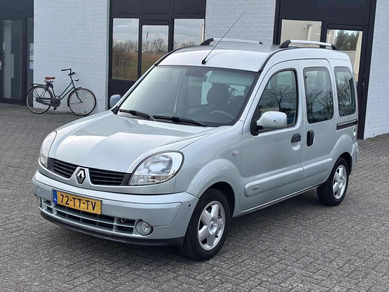 Renault Kangoo - 1.6-16V Privilège Airco! Nw Apk! Velgen! 2007! - AutoWereld.nl