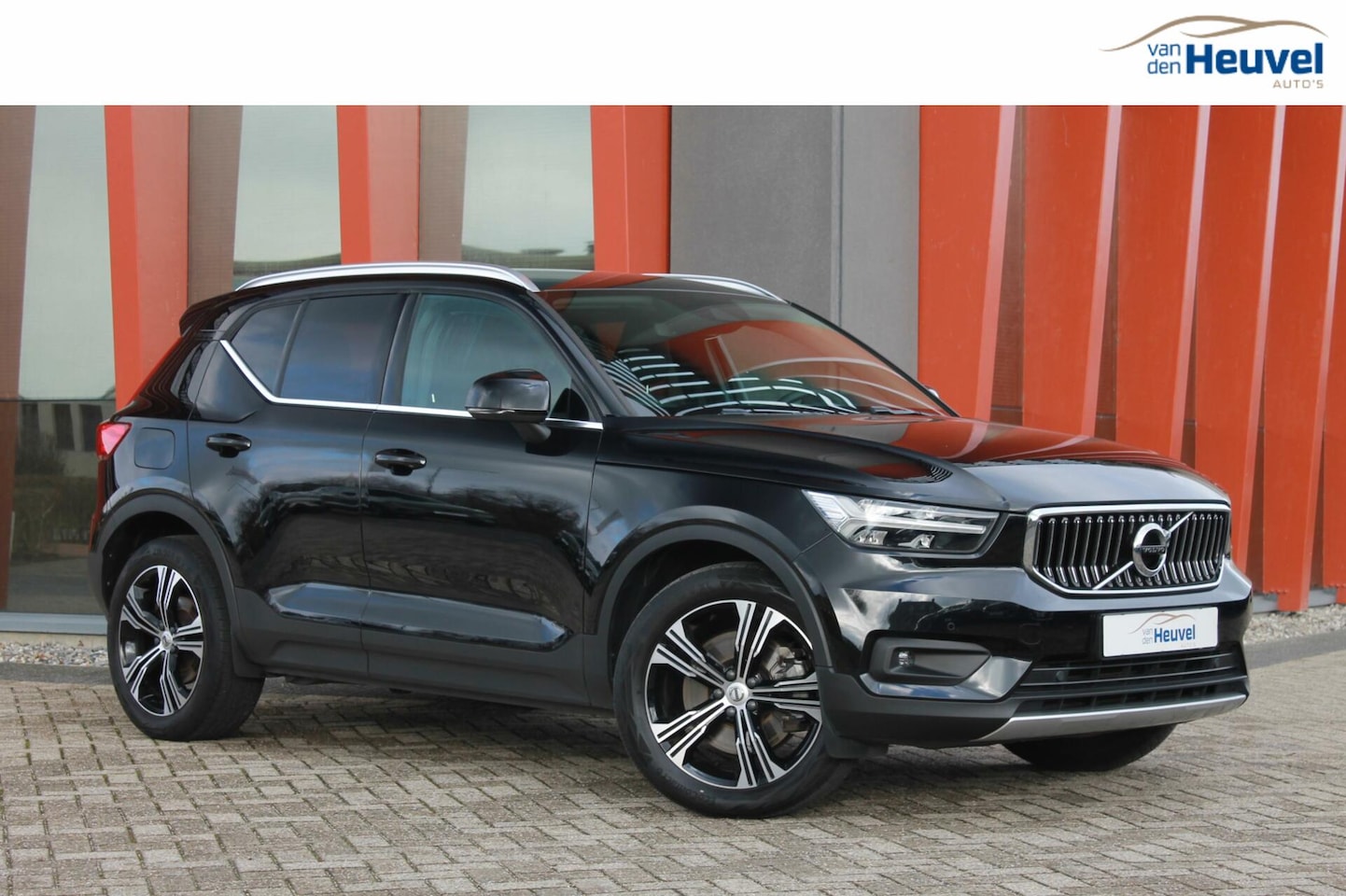 Volvo XC40 - T4 Recharge Inscription | Parkeercamera | BLIS | Leder | Stoelverwarming | Memory Stoelen - AutoWereld.nl