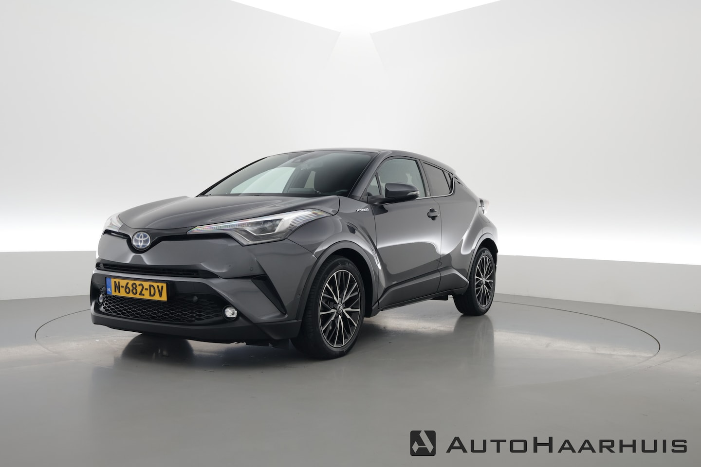 Toyota C-HR - 1.8 Hybrid Team D | Navi | Stoel- Stuurverw. | Adapt. Cruise | Dodehoekdet. - AutoWereld.nl