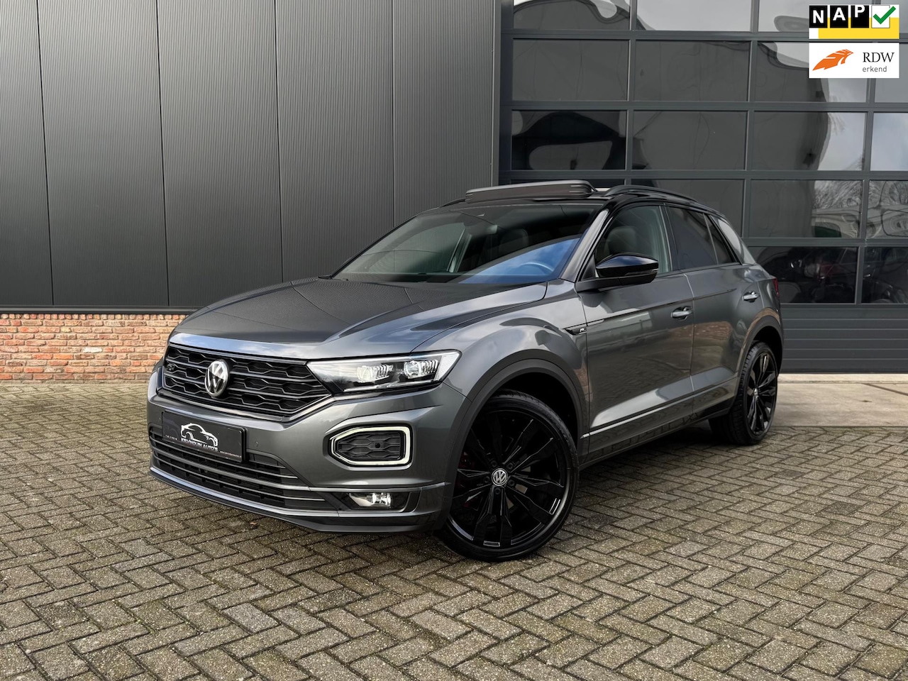 Volkswagen T-Roc - 1.5 TSI R-Line Blackstyle/Pano/Led/Virt/Garantie - AutoWereld.nl