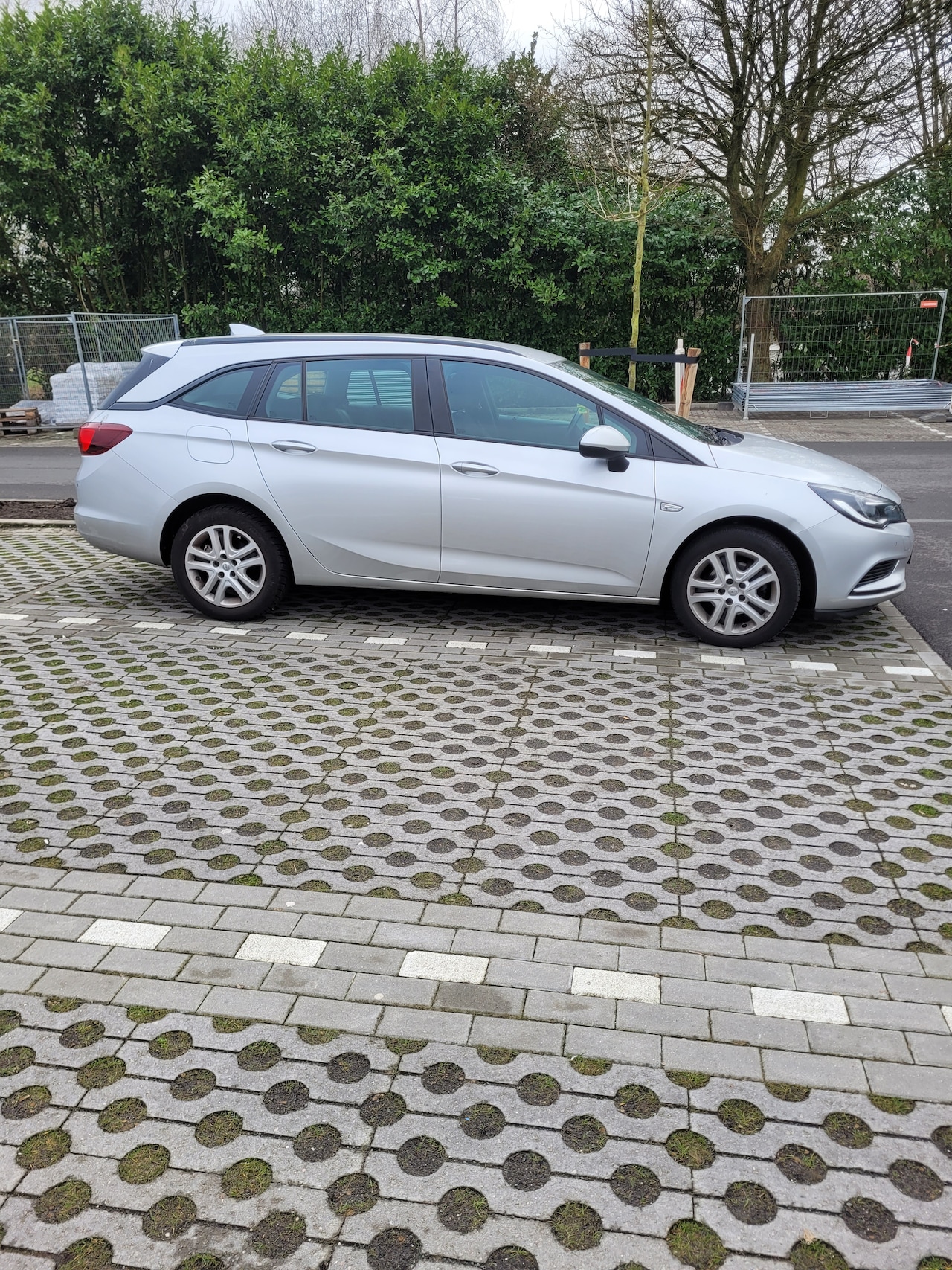 Opel Astra Sports Tourer - 1.0 Online Edition - AutoWereld.nl