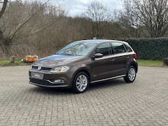 Volkswagen Polo - 1.2 TSI Highline 90PK I PDC I SCHERM I VOLL OND I STOELVERW