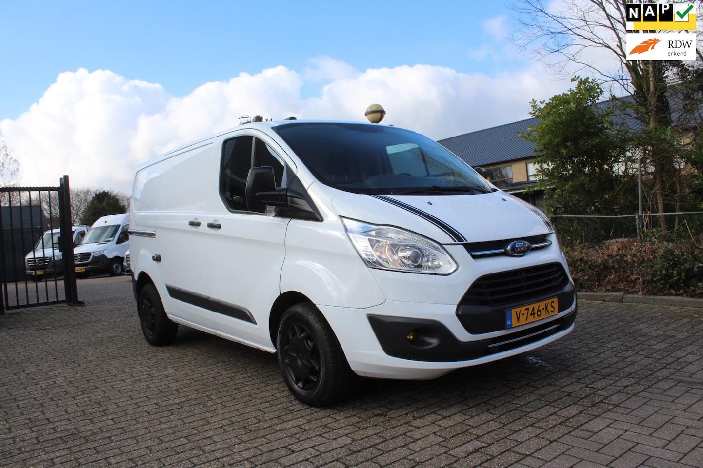 Ford Transit Custom - 270 2.0 TDCI L1H1 Trend ZEER MOOIE PERFECTE. STAAT - AutoWereld.nl