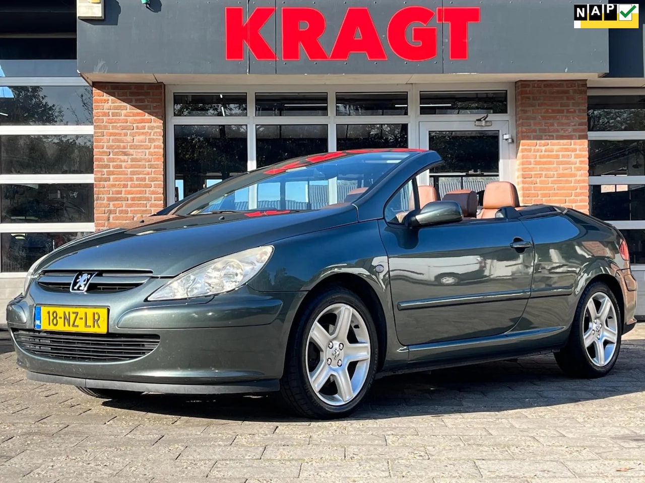 Peugeot 307 CC - 2.0-16V Automaat - leder - zeer compleet - AutoWereld.nl